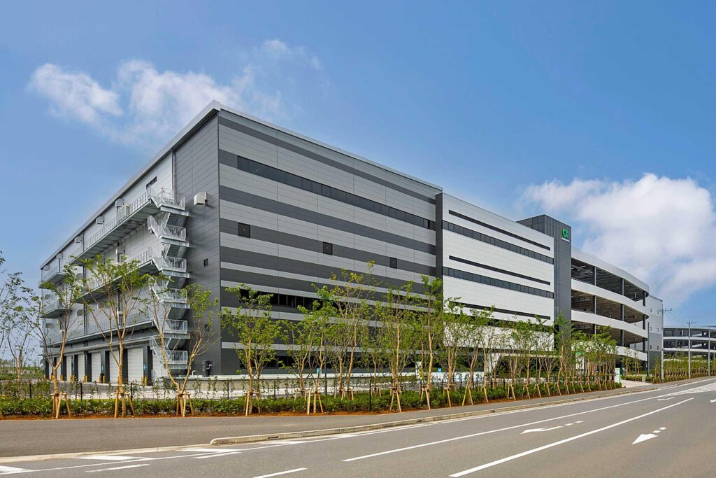【物流倉庫】 RC+S造 延床面積 104,000㎡